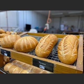 Bakery West End cần 1 thợ đêm làm bánh mì lương cao 