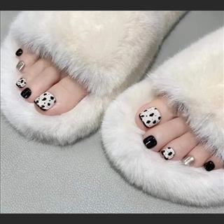 Shop nail ngay trung tâm Springvale & Somerville cần nhiều thợ