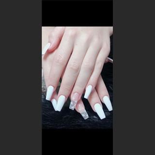 Shop nail cần tuyển thợ bột có kinh nghiệm biết waxing càng tốt