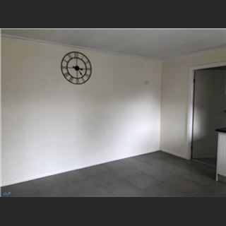 Granny flat 1 phòng cho thuê gấp vùng Carramar